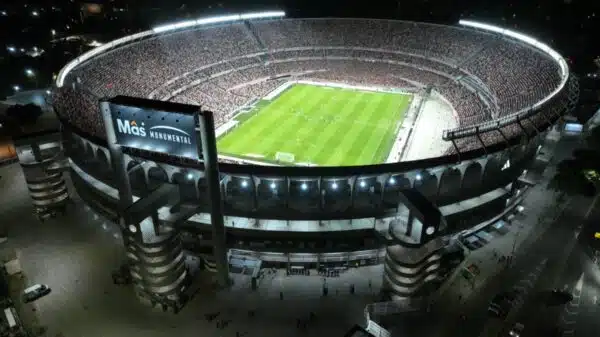 Monumental