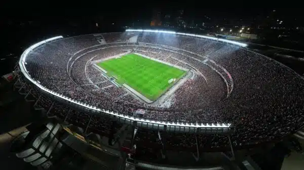Monumental