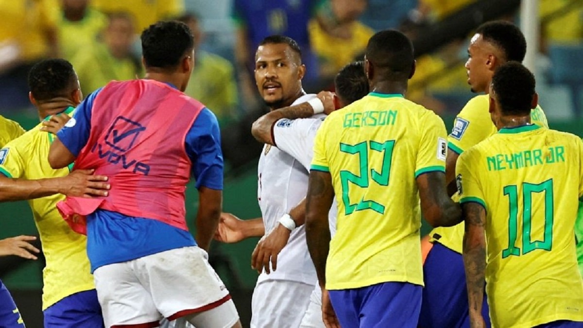 Brasil x Venezuela: Gerson causa confusão com Rondón no fim da