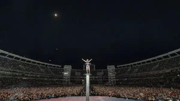Monumental