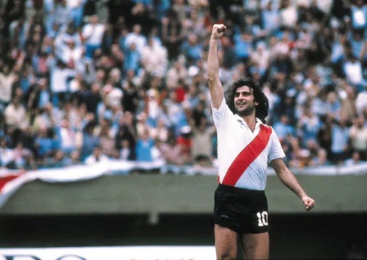 Mario Kempes