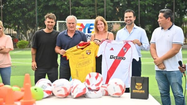Fundación River