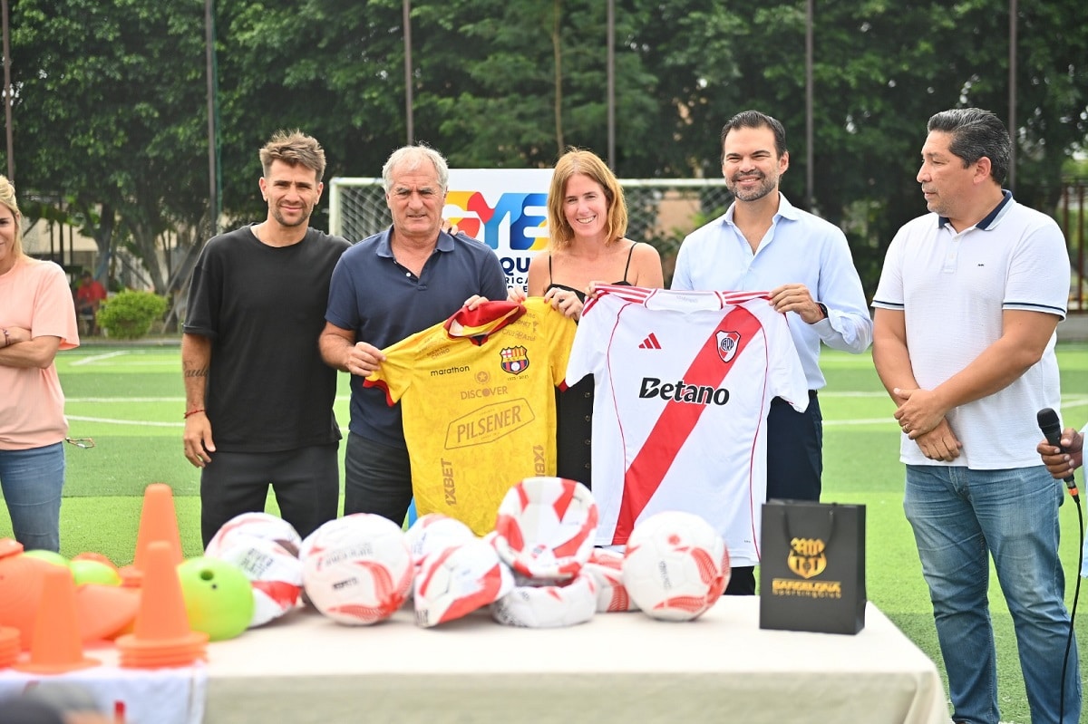 Fundación River