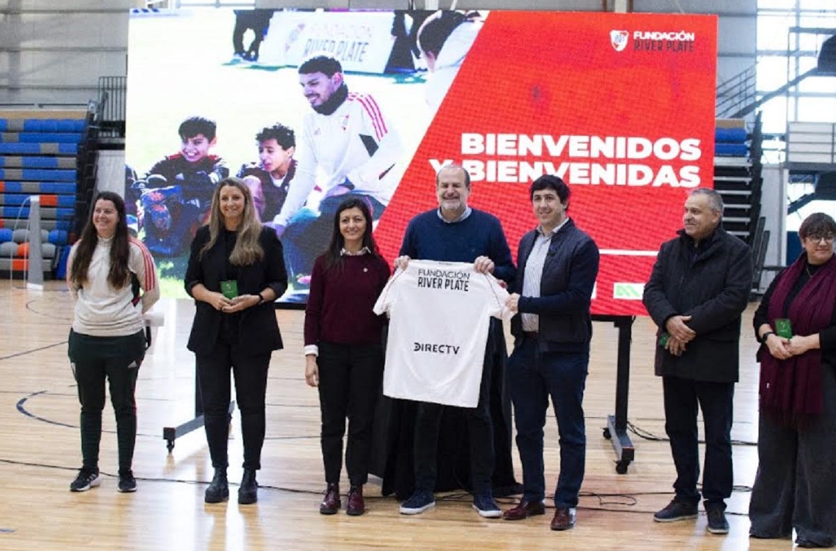 Fundación river
