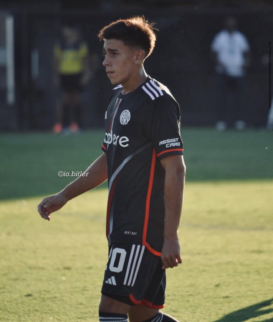 Valentín Lucero