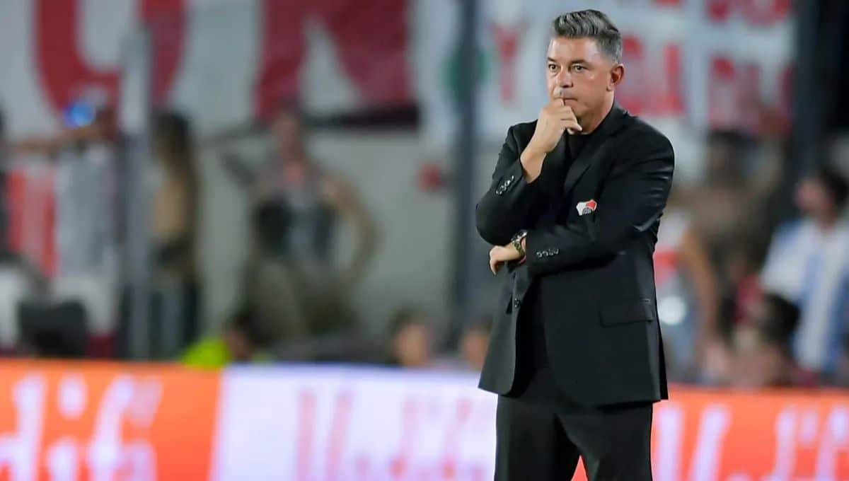 Marcelo Gallardo pensando