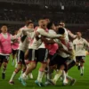 Hay contactos: Coudet definió su prioridad y River inició contactos por un ex goleador