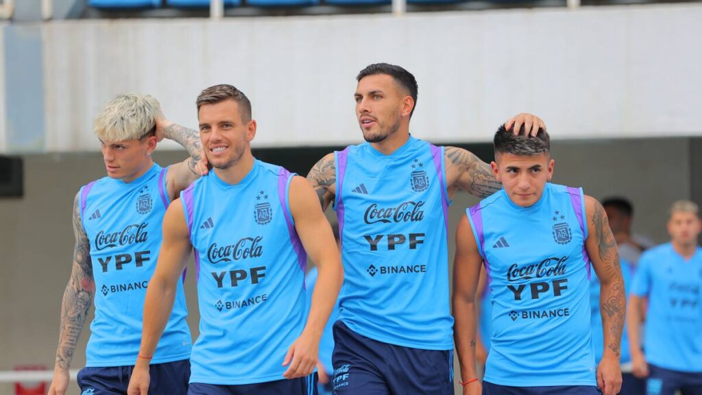 Con Otamendi oficializado en River, Coudet llamó a otro campeón con Argentina