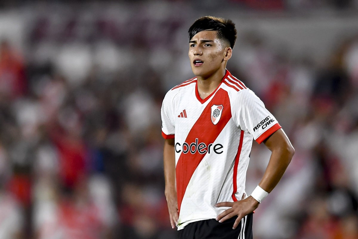 ¿Vender o retener? El dilema de River por Ian Subiabre