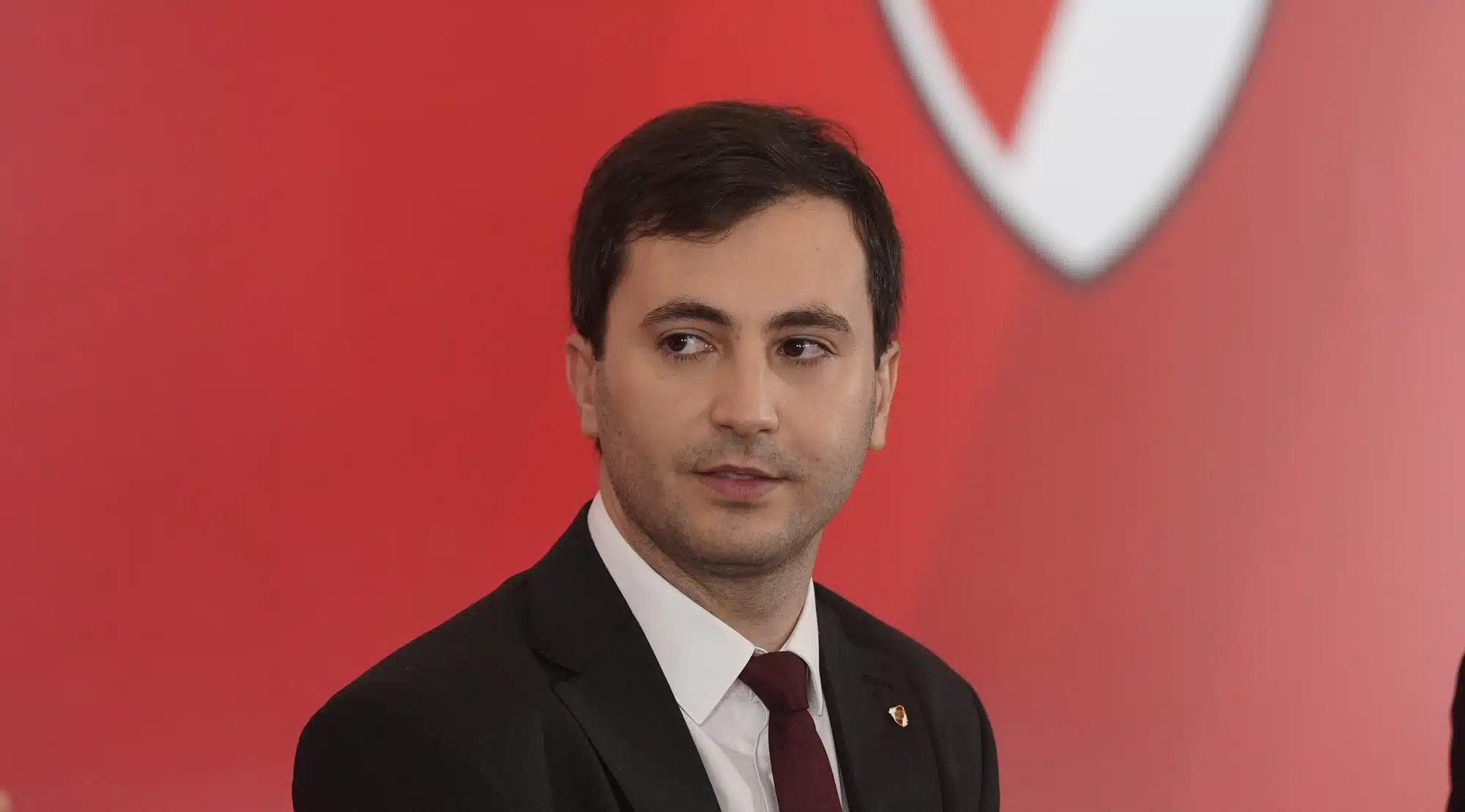 Di Carlo le prometió traer jerarquía a Coudet.
