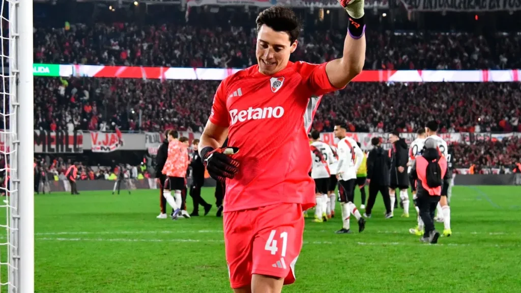 Aumento significativo: Tras un gran semestre en River, Santiago Beltrán se revalorizó