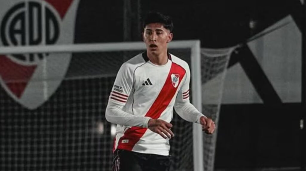 River visita a Carabobo con Facundo González de titular