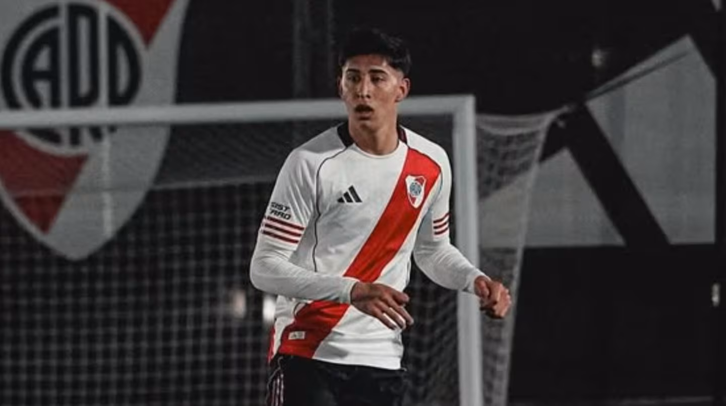 River visita a Carabobo con Facundo González de titular