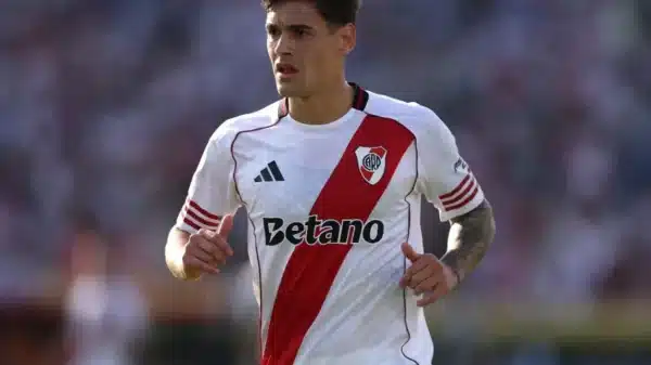 Martínez Quarta respondió a los cantos hostiles en River