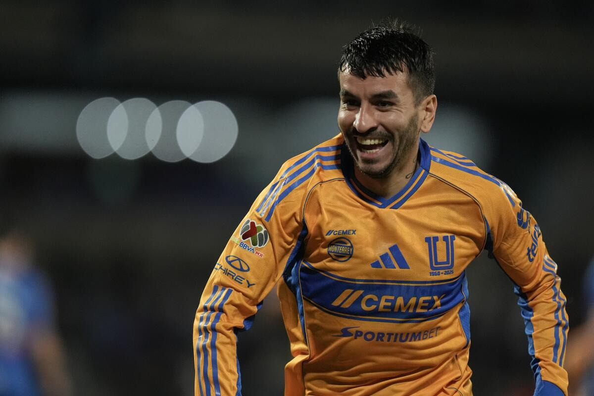 Ángel Correa tiene ganas de jugar en River.