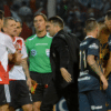 Coudet, que supo enfrentar a River en mano a mano dirigiendo a Rosario Central, hoy está en el banco millonario
