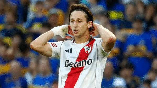 Galarza fonda se fue de River resistido por la gente