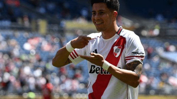 Maxi Meza anotó el primer gol de River ante Carabobo.