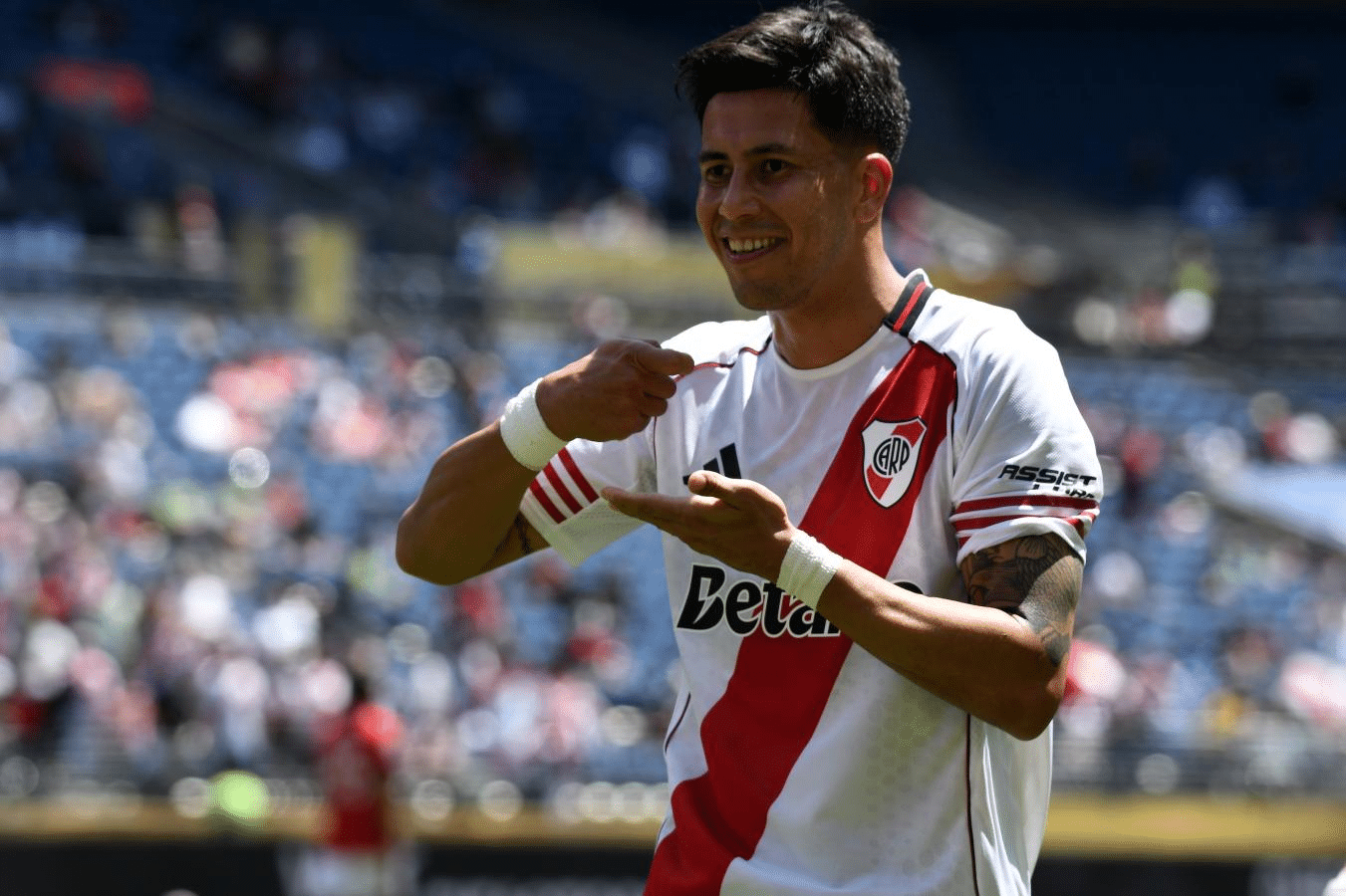 Maxi Meza anotó el primer gol de River ante Carabobo.