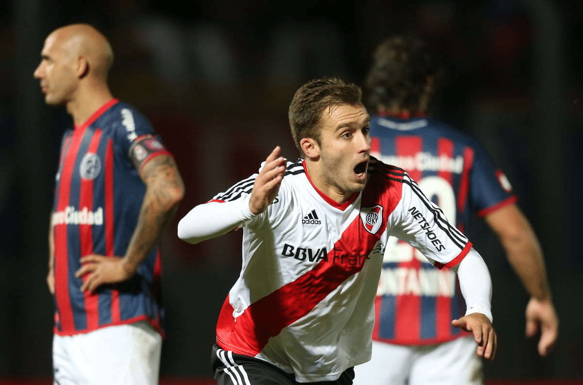Pezzella anotó el único gol del encuentro entre River y San Lorenzo.