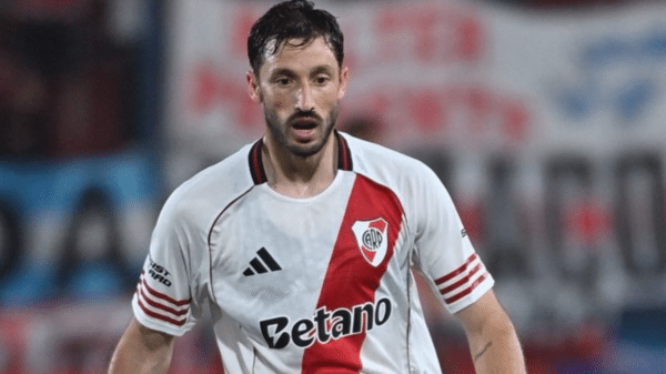 Viña podría irse de River, luego de solo 6 meses en el club.