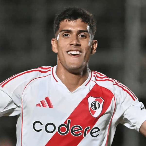 Nasif quiere volver y triunfar en River.
