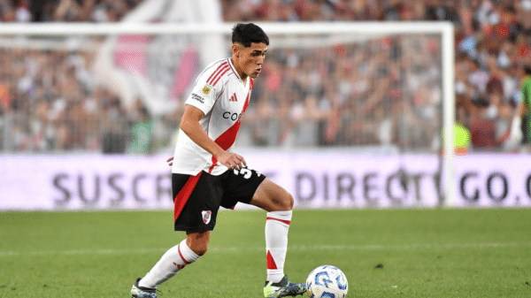Santiago Lencina saldría de River, ya sea a préstamo o vendido.
