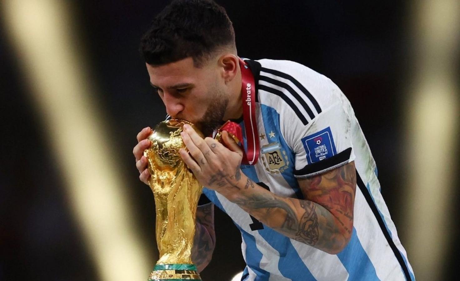 Otamendi fue titular en Qatar 2022.