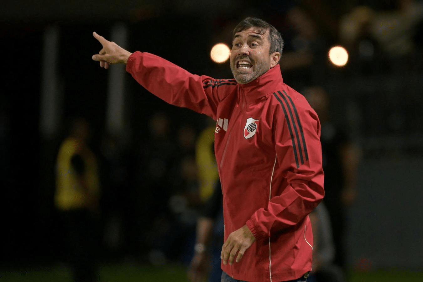 A Coudet no le gusta Lencina y es posible que el jugador salga a préstamo.