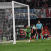 Beltrán fue la figura en la serie de penales ante San Lorenzo.
