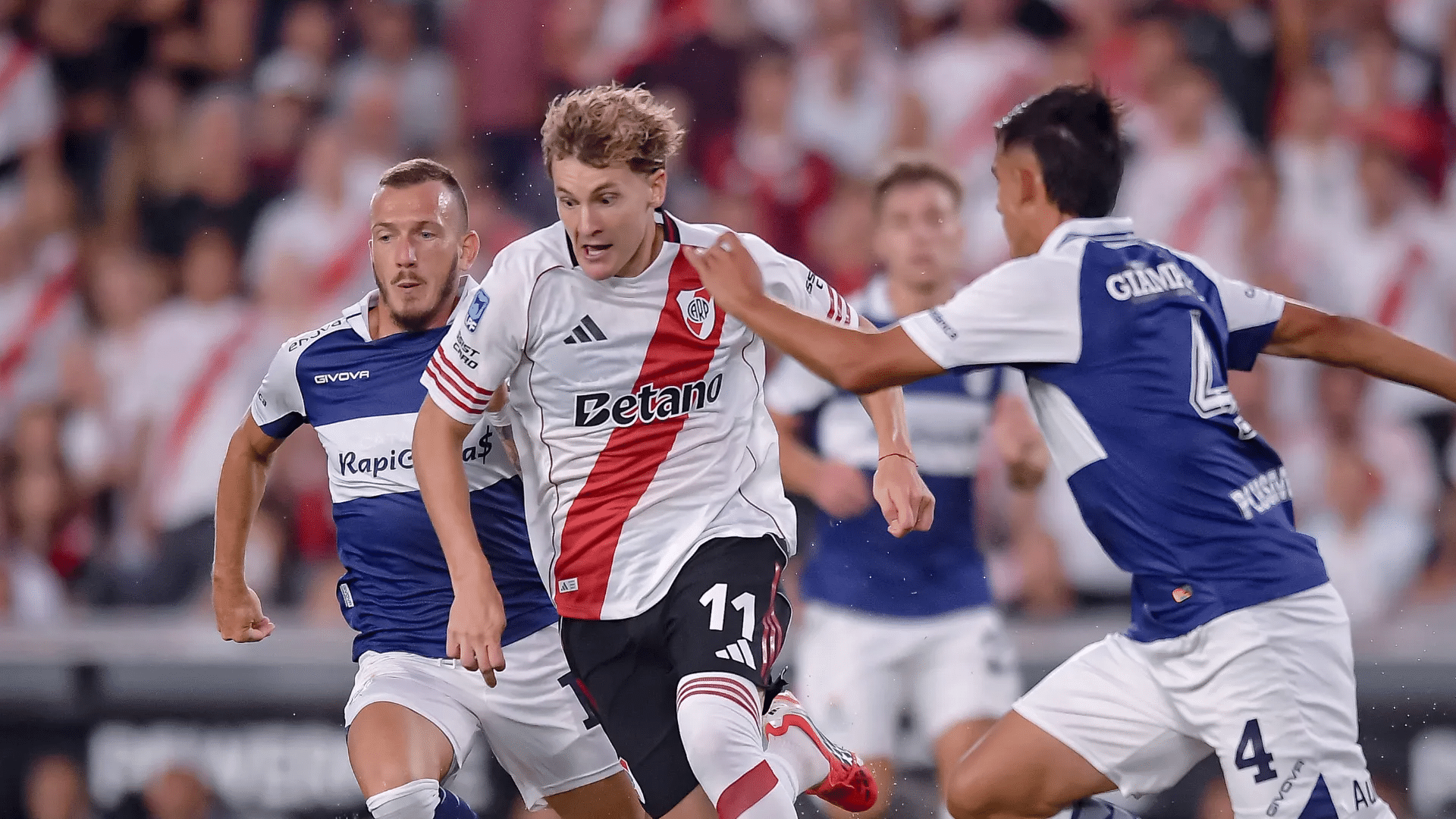River buscará el pase a semifinales en su estadio.