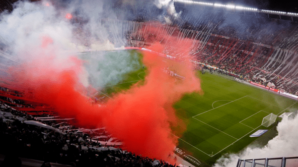 Los hinchas de River llenarán el Monumental, en busca de la semifinal.