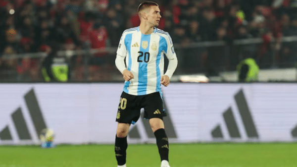 Mastantuono se apuró en irse de River y lo está pagando.
