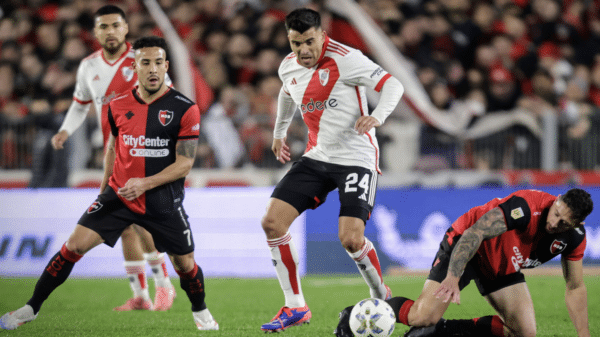 Newell's quiere a Ezequiel Centurión como refuerzo