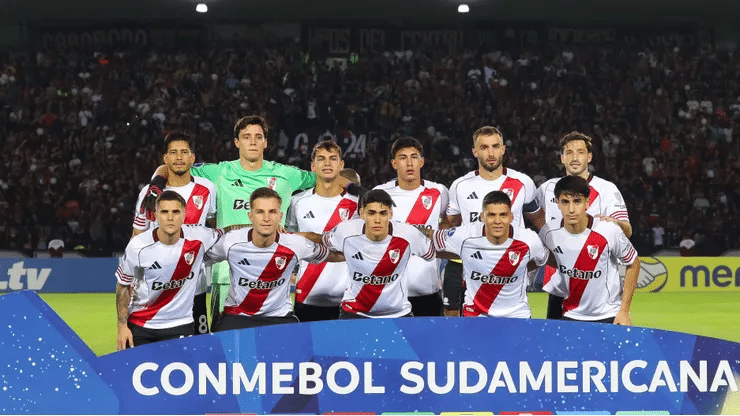 Coudet no quiere arriesgar a ningun titular.