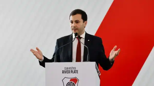 ¿Llegan refuerzos a River? Di Carlo confirma el plan para el próximo mercado