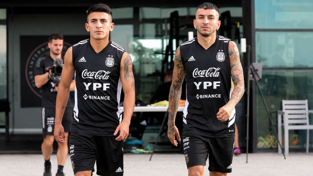 Ángel Correa y Thiago Almada