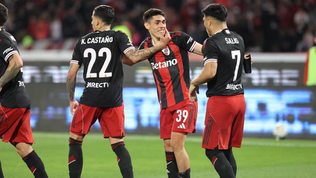 Préstamo avanzado: Coudet dio el OK y River negocia una salida a Europa
