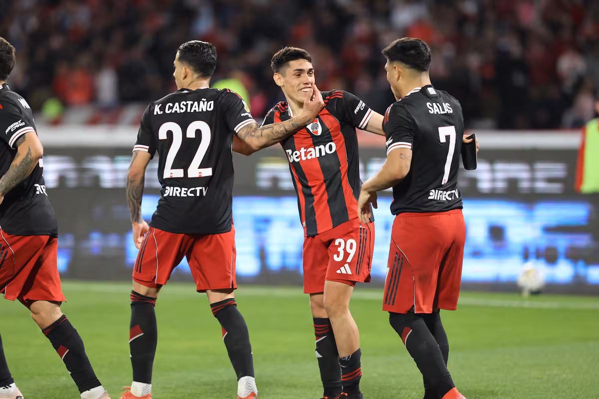 Préstamo avanzado: Coudet dio el OK y River negocia una salida a Europa