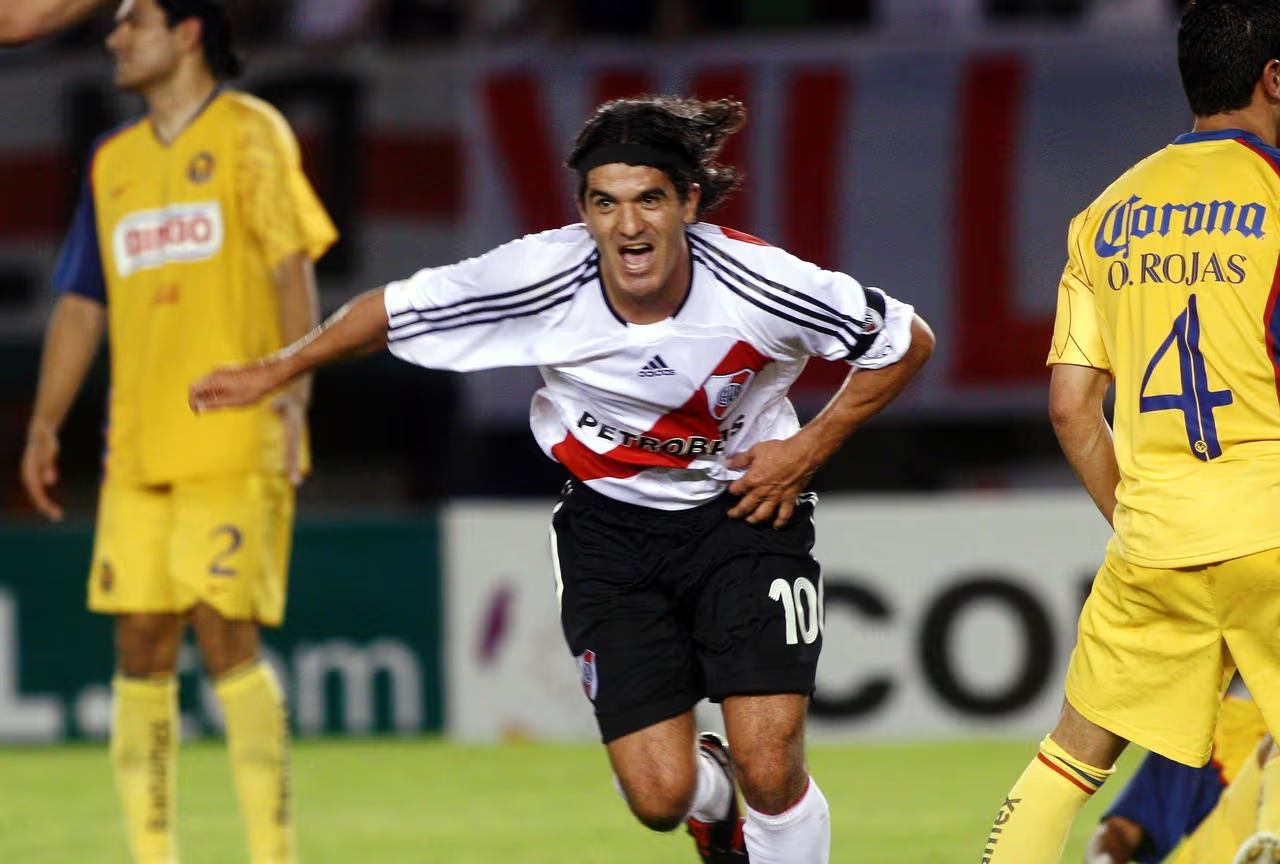 River y América de México jugaron varias veces por la Copa Libertadores.