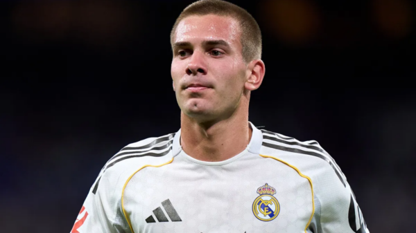 Franco Mastantuono se irá del Real Madrid a préstamo.