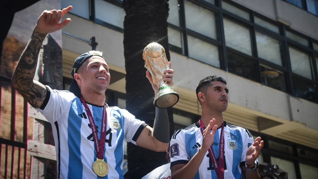 Exequiel Palacios y Enzo Fernández.