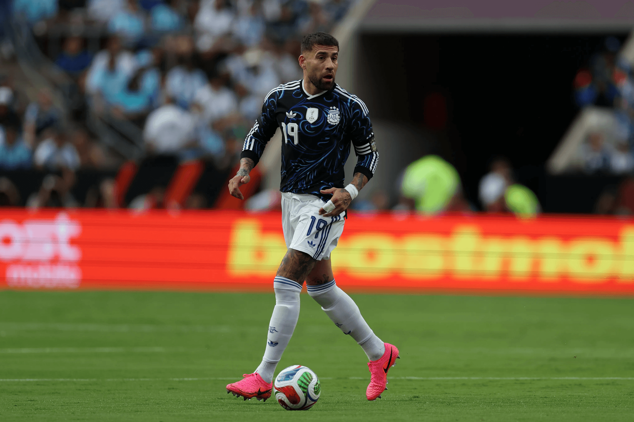 Nicolás Otamendi