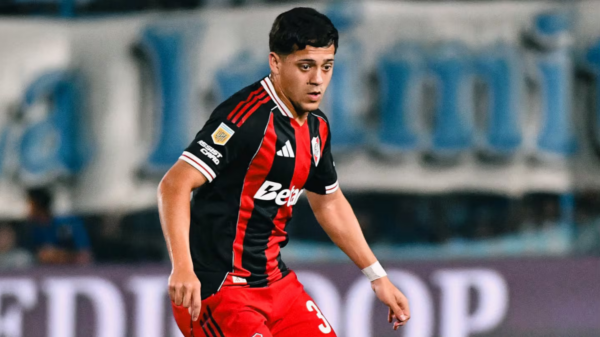 Thiago Acosta podría salir a préstamo.